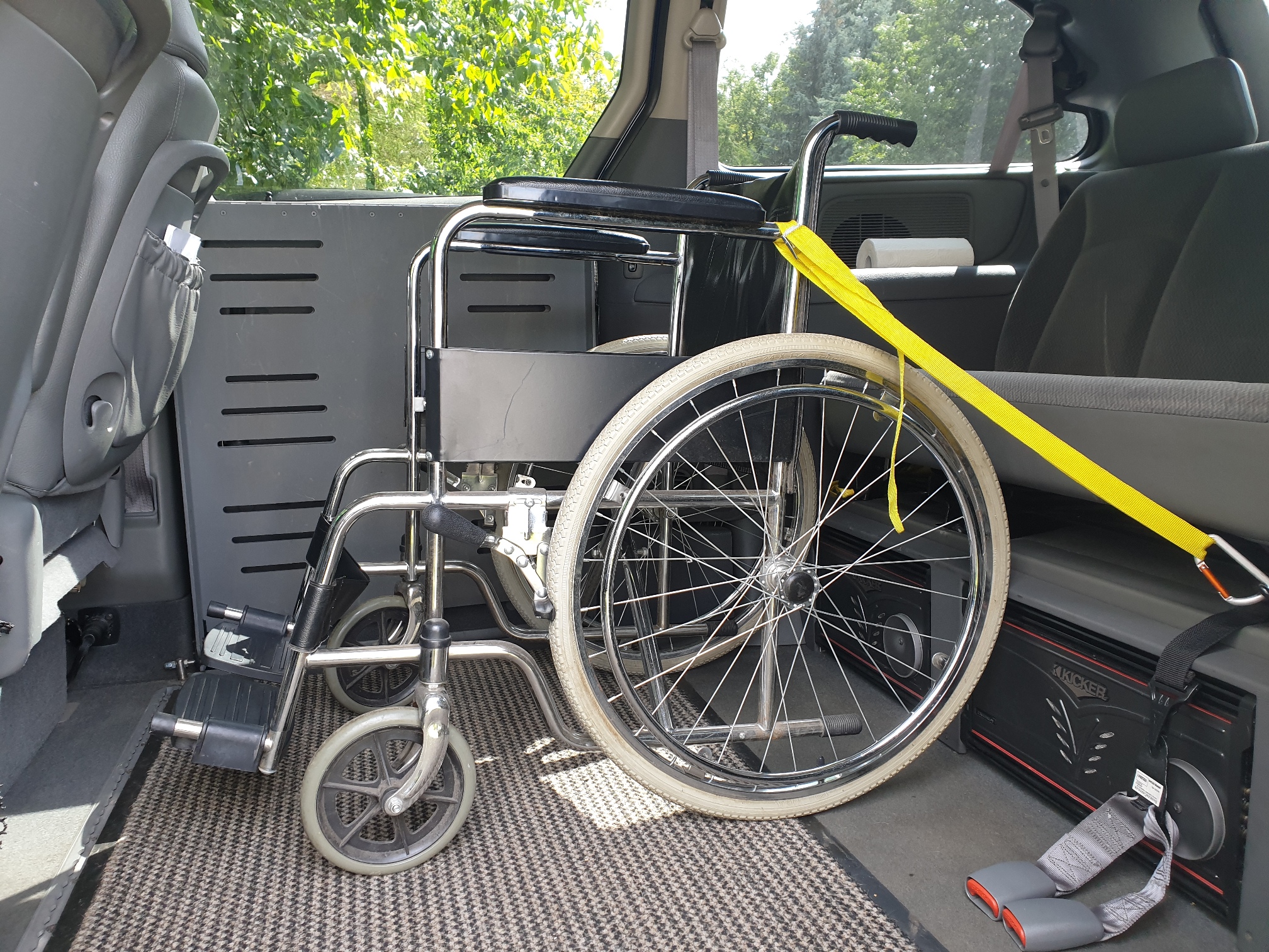 перевозка больных в инвалидном кресле